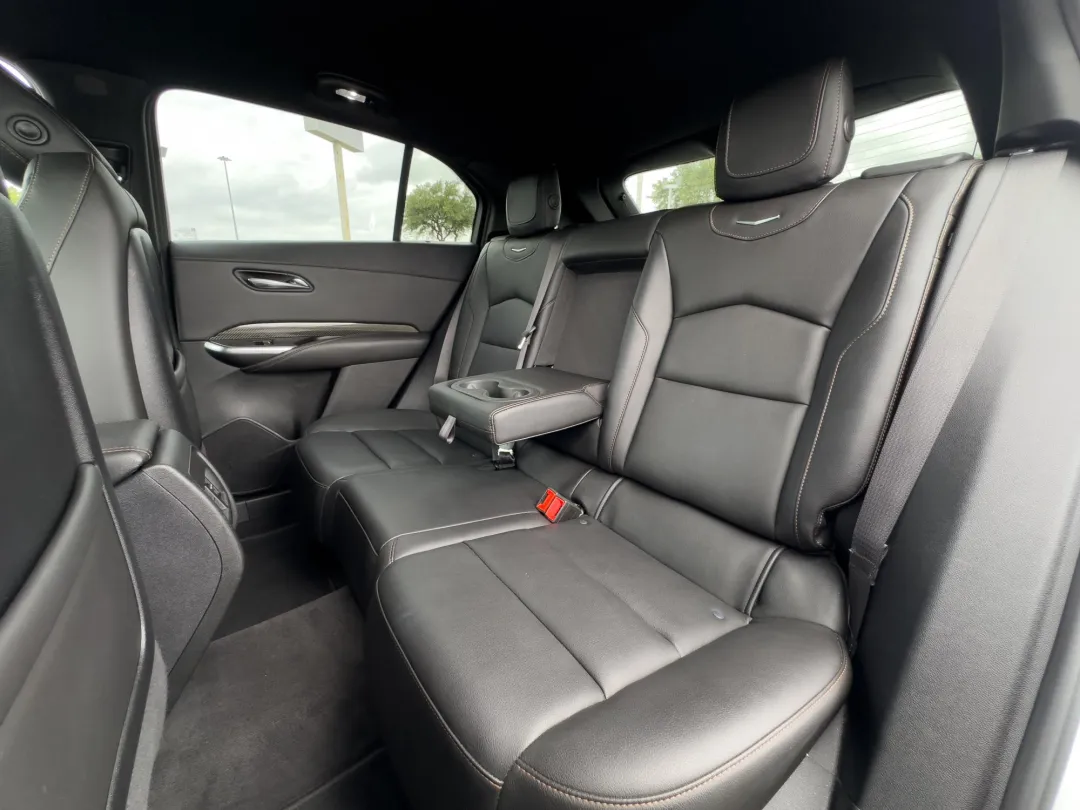 2020 Cadillac XT4 - 1GYFZER40LF054171 - Image #18