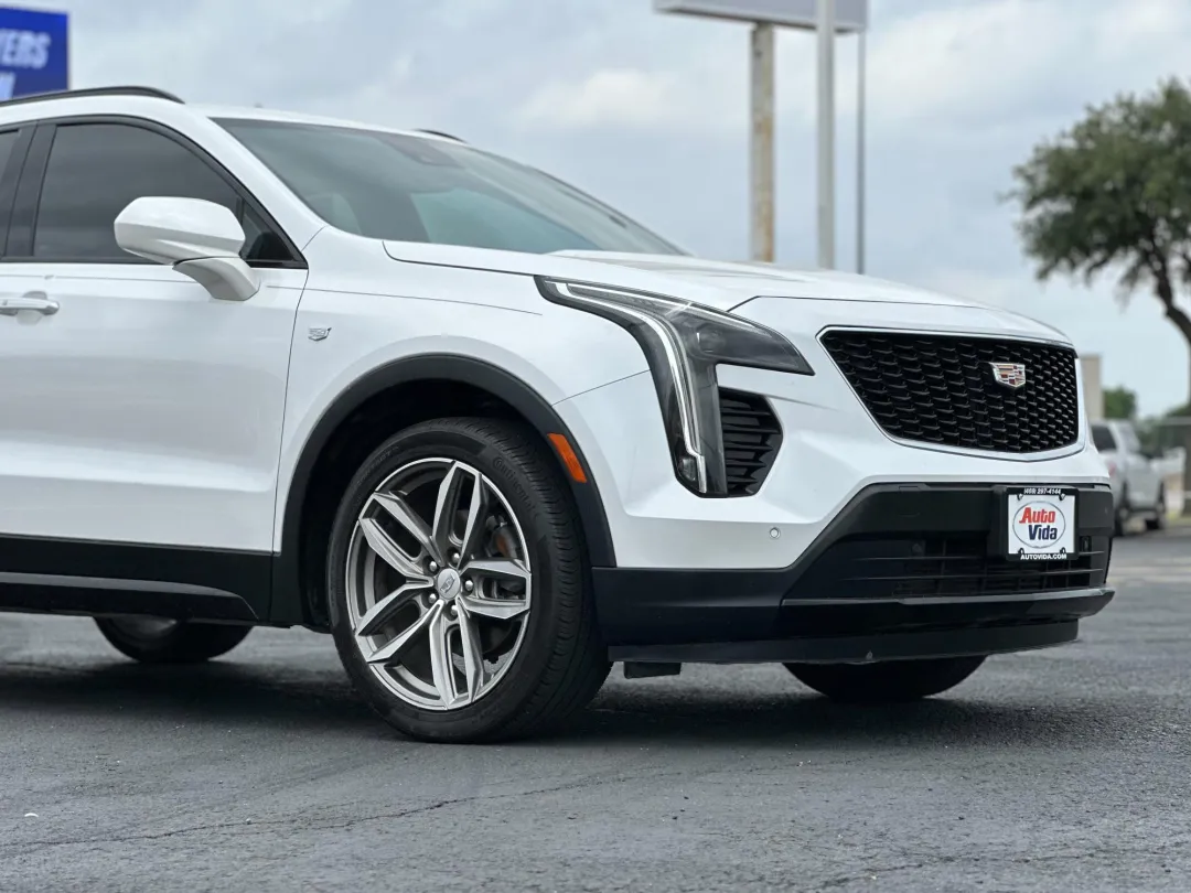 2020 Cadillac XT4 - 1GYFZER40LF054171 - Image #5