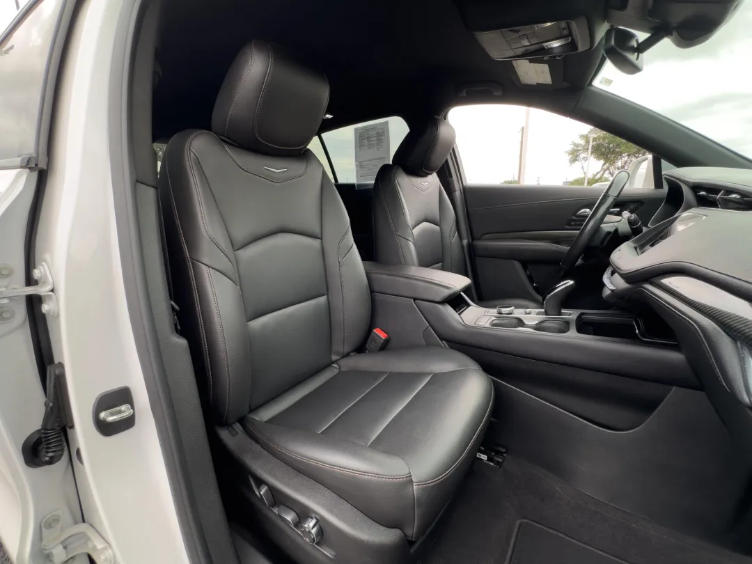 2020 Cadillac XT4 - 1GYFZER40LF054171 - Image #21